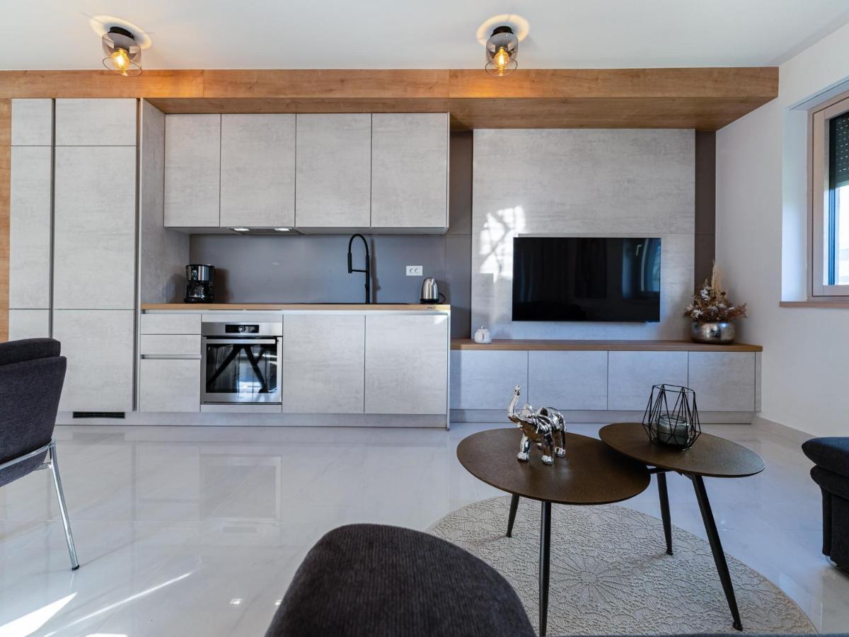 Diamond Two Bedroom Apartment Zára Kültér fotó